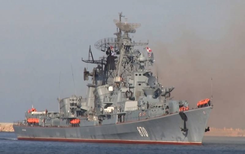 Советские эсминцы выводят из состава индийского флота