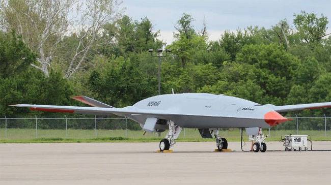 В США начаты испытания новейшего БПЛА-заправщика MQ-25 "Salmon"
