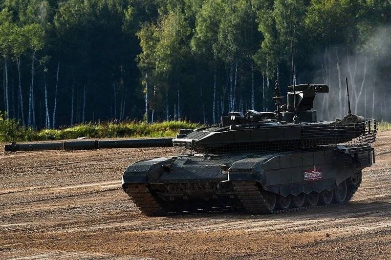 Шойгу сообщил о планах поступления в войска бронетехники