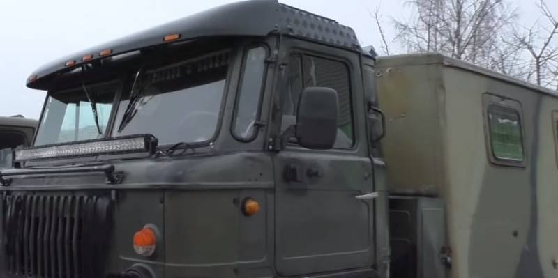 Показано применение ПТРК против ГАЗ-66 ВСУ
