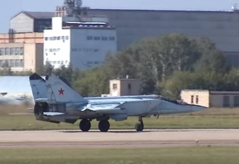 Превосходство F-14 над МиГ-25 не вызывает сомнений, считают в США