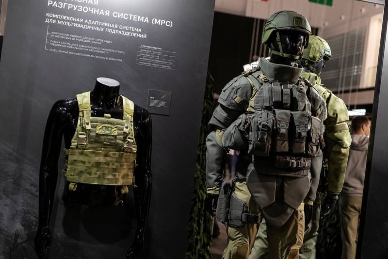 На форуме "Армия-2019" представлена модульная разгрузочная система от "Калашникова"