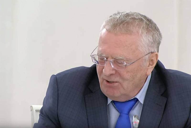 Жириновский предложил переименовать Санкт-Петербург и уменьшить число регионов