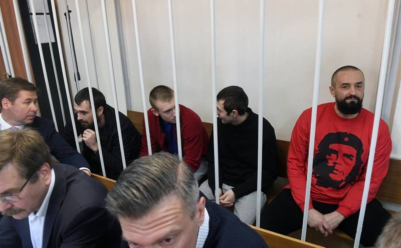 В Киеве заявили о скором возвращении задержанных моряков на Украину