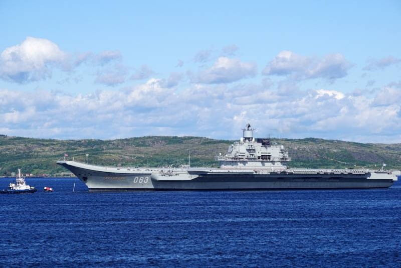 Названы характеристики перспективного авианосца-полукатамарана для ВМФ РФ