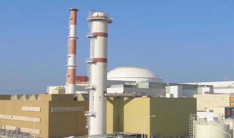 Иранский президент назвал сроки возобновления обогащения урана