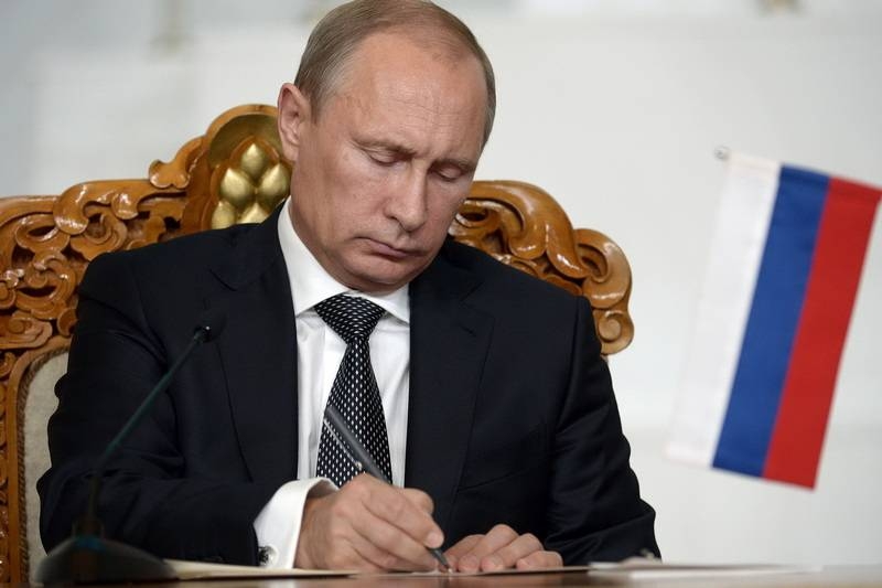 Президент России Владимир Путин подписал закон о приостановке ДРСМД