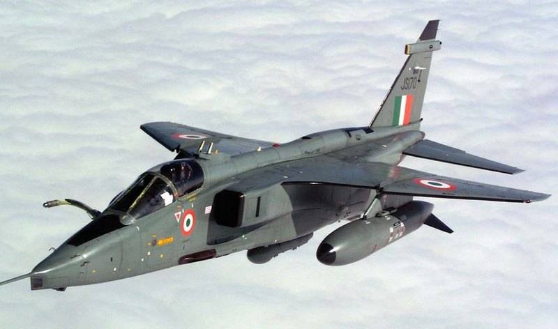 ВВС Индии отказались от планов модернизации истребителей "Ягуар"