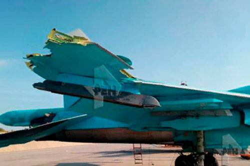 Появилось фото с повреждениями Су-34 после столкновения