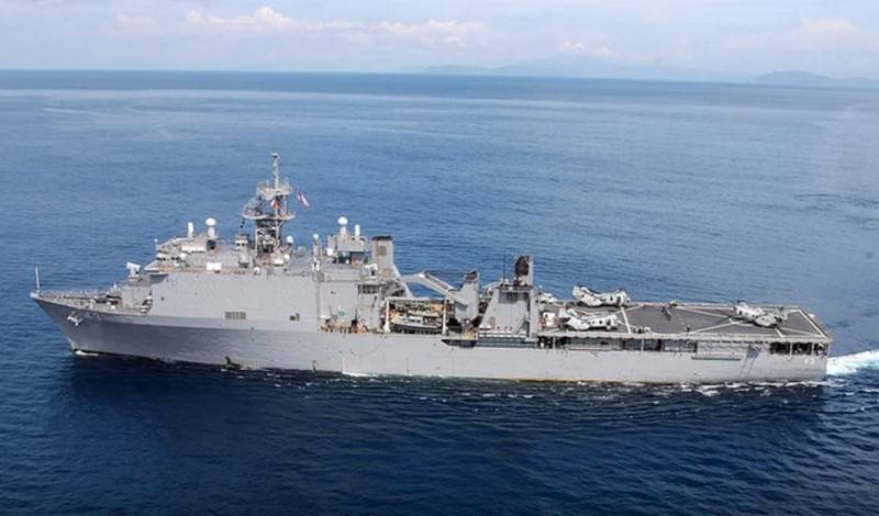 Десантный корабль ВМС США "Портленд" вооружат боевым лазером