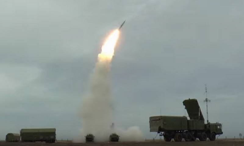 Минобороны досрочно получило второй укрупнённый полковой комплект С-400