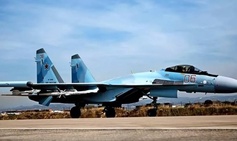 Три новейших истребителя Су-35С поступили в авиационный полк ЗВО