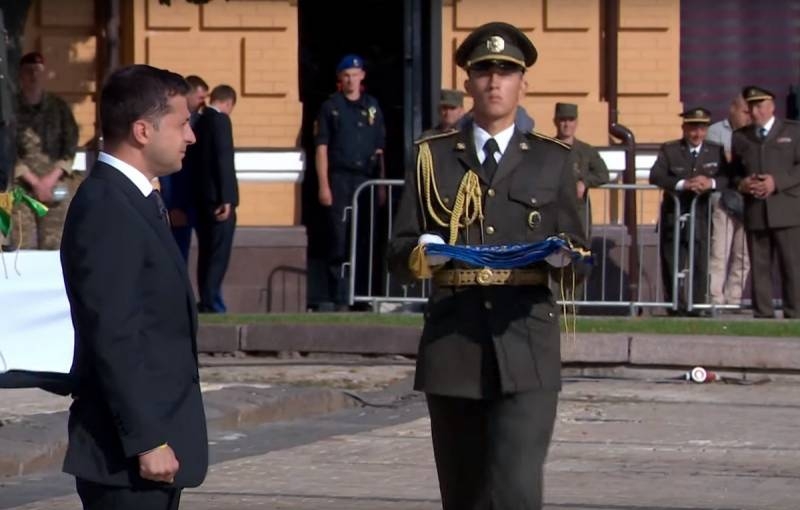 На Украине "переименовали" старшин и прапорщиков