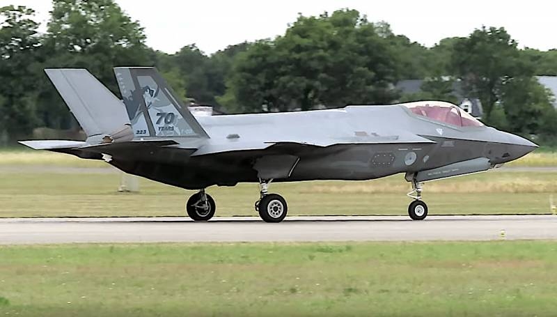 Голландцы собрались заработать на американских F-35