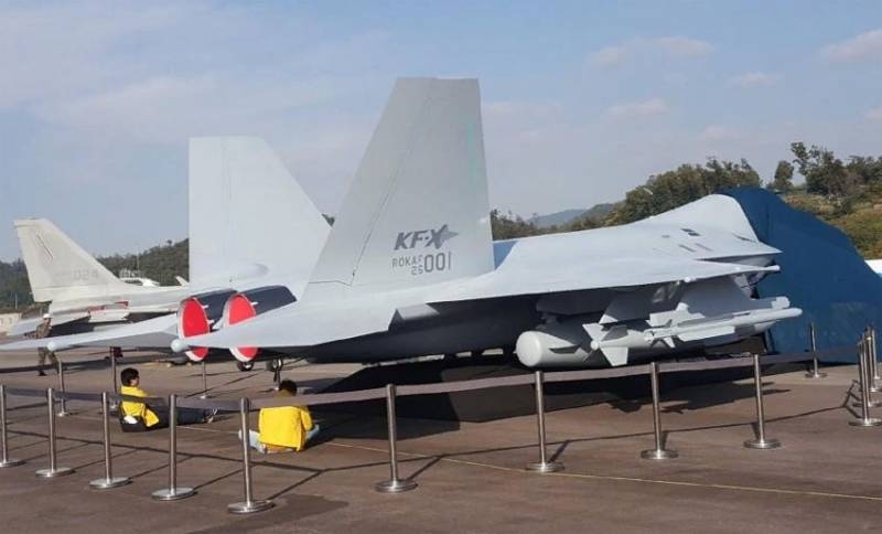 В Сеуле представлен полноразмерный макет KF-X - перспективного истребителя 5 поколения