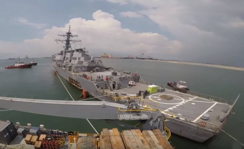 Эсминец «Джон Маккейн» вернулся в море через 2 года после столкновения с торговым судном