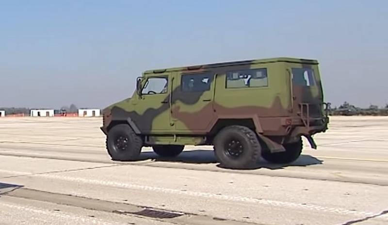 Какую боевую технику показали Медведеву на сербском параде