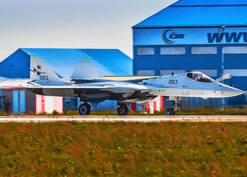 Трансформация камуфляжа Су-57: От "фигурного" к "противоспутниковому"
