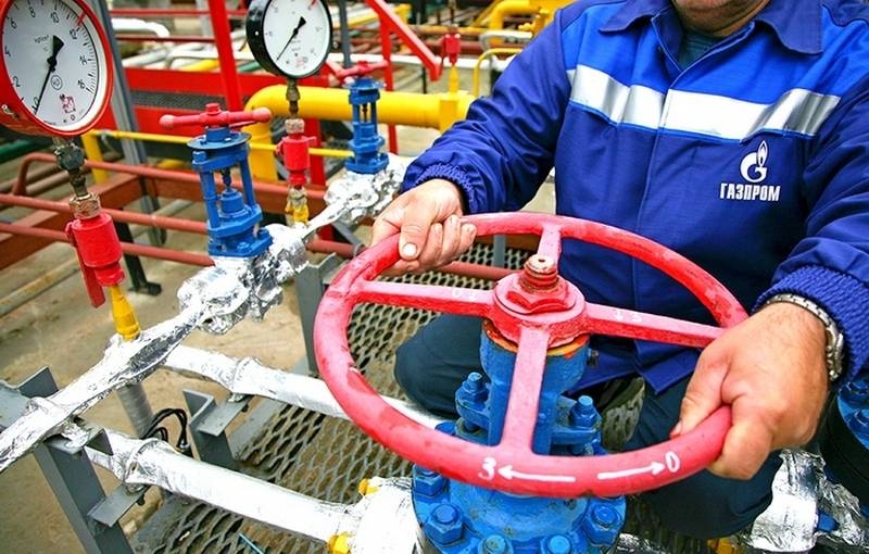 Украинский "Нафтогаз" заявил, что с 1 января "Газпром" "закрывает трубу"
