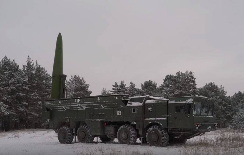 Минобороны заканчивает перевооружение ракетных бригад на ОТРК "Искандер-М"