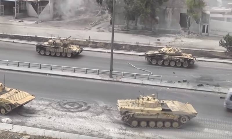 Обсуждается причина повреждения танка Т-72 "Адра" в Сирии