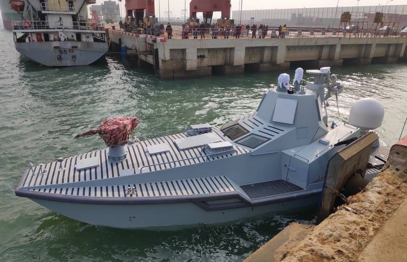 Китай начал испытания новейшего безэкипажного ударного катера JARI-USV