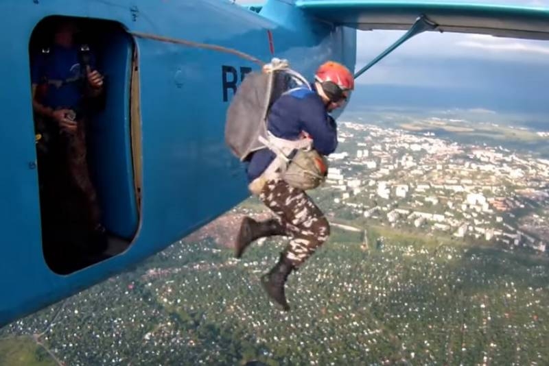 В России испытывают элементы парашютов для выживания при посадке на воду