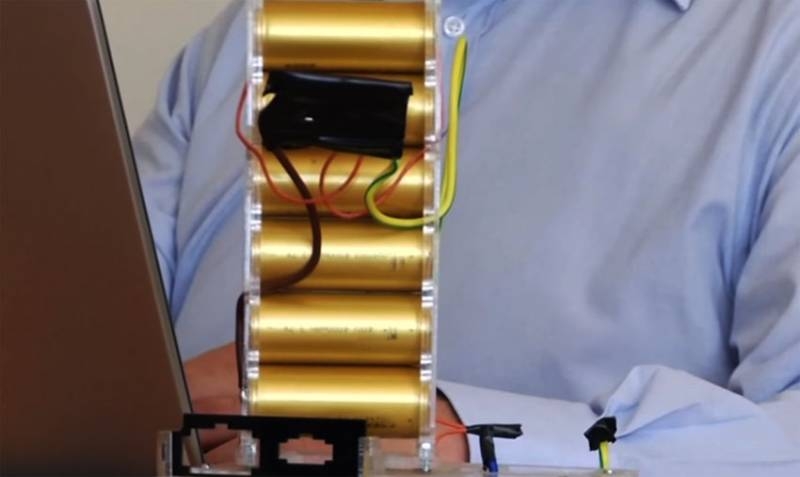 Поговорим о науке: учёные использовали особый электролит для создания самозарядных аккумуляторов