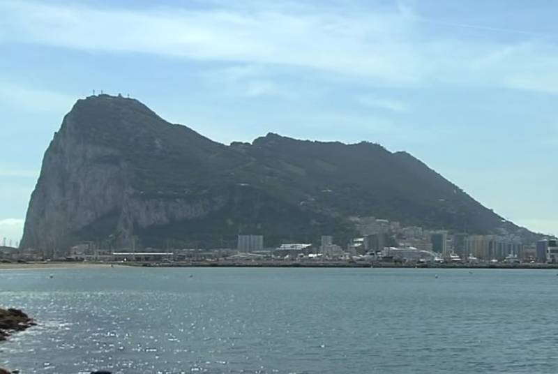 Евросоюз поддержит Испанию в споре с Британией за Гибралтар