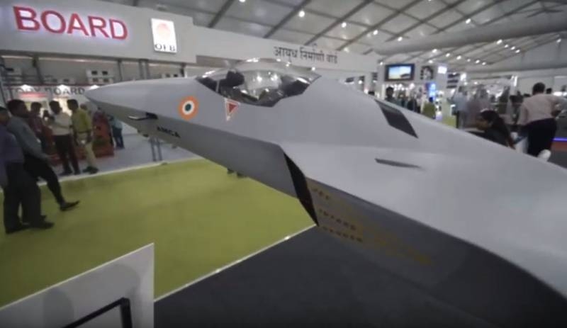 Китайские эксперты: В Индии при разработке истребителя AMCA решили скопировать китайский J-31
