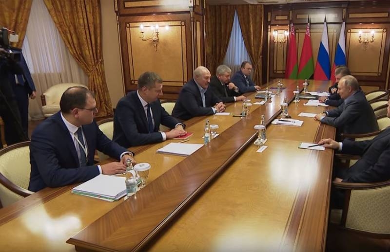 Лукашенко о беседе с Путиным: Дошли до глубины седых времён нашей совместной жизни в одном государстве