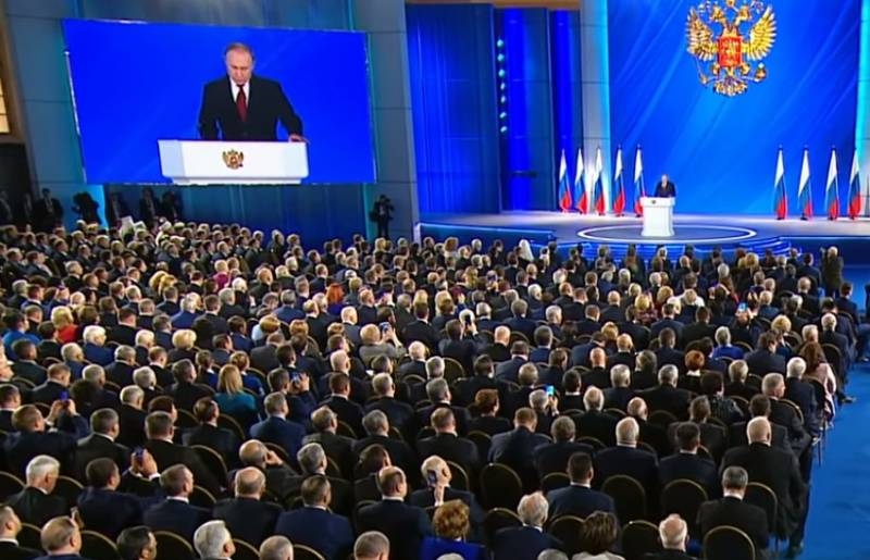 Путин в интервью рассказал, чем президент отличается от царя