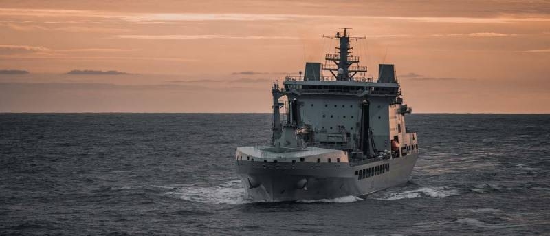 Британская флотилия вышла на крупную группу кораблей ВМФ