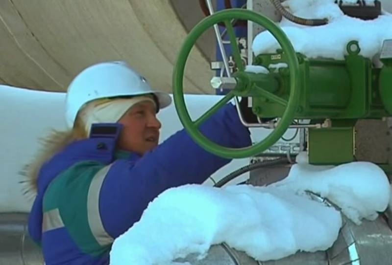 В Европе природный газ подешевел до минимума за 15 лет