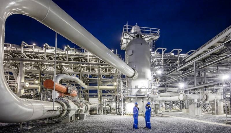 Американская пресса: Эпоха &laquo;волшебных банкоматов&raquo; стран Персидского залива может подходить к концу