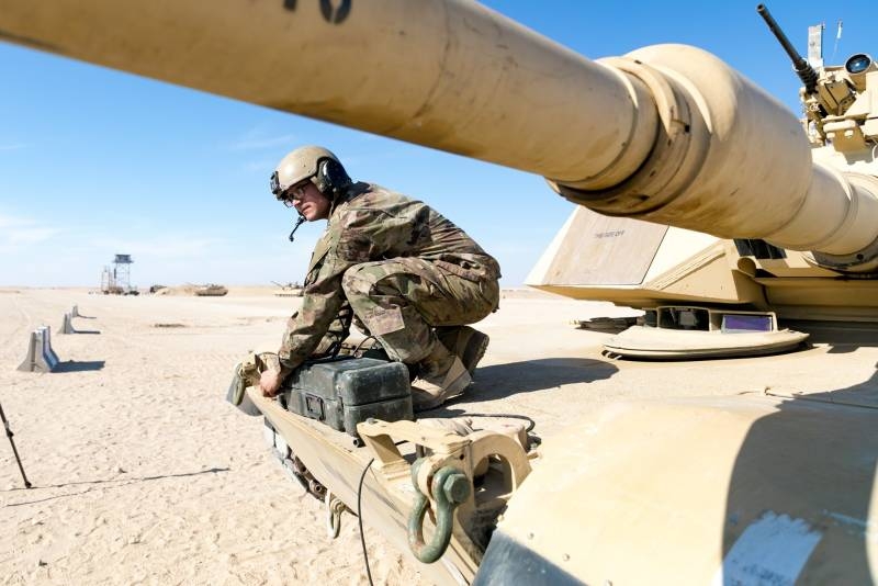 Коалиция США в Ираке покинула ещё одну военную базу