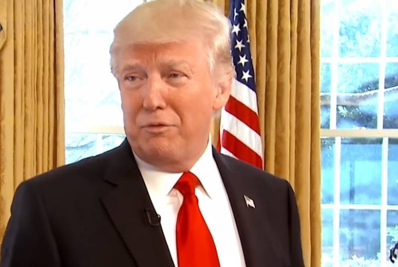 Трамп не стал жестко отвечать на обстрел базы в Ираке из-за коронавируса