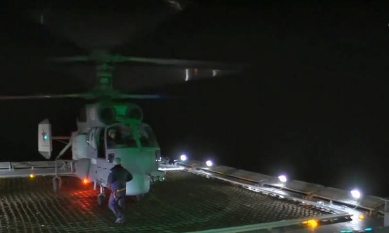 Поиски лётчика упавшего в Чёрное море истребителя Су-27 прекращены