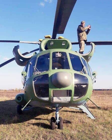 Названа причина вынужденной посадки вертолёта ВВС Украины в поле под Киевом