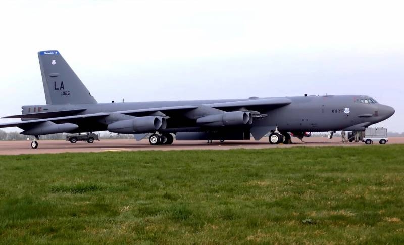 ВВС США намерены объявить тендер на поставку новых двигателей для B-52H