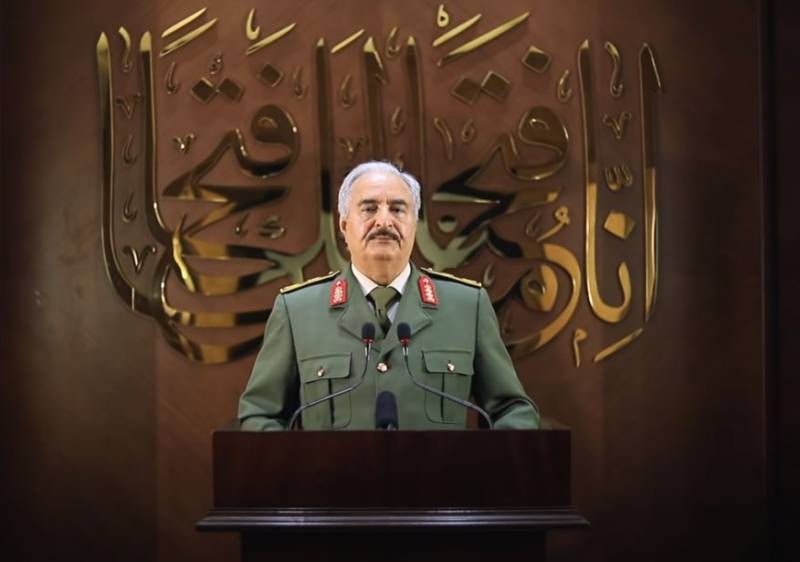 Стало известно о реакции ливийцев на провозглашение власти маршалом Хафтаром