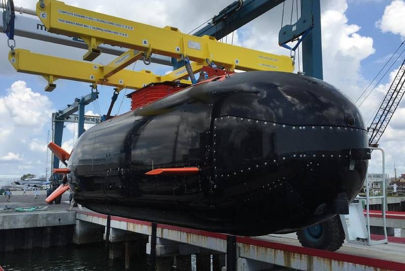 Боевые пловцы ССО ВС США получили первый подводный транспортировщик