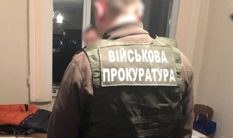 Прокуратура Украины обнаружила БТР, БМП и тонны боеприпасов отрядов Яроша на территории детского лагеря
