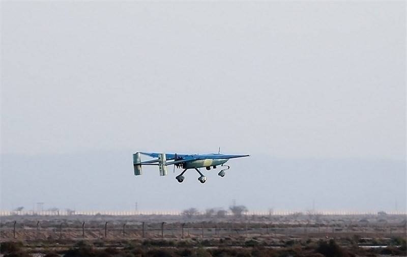 Иран принял на вооружение три новых ударных беспилотника