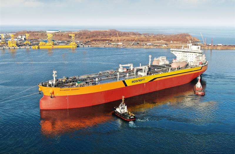 На Дальневосточном ССК «Звезда» спущен на воду первый танкер типа «Афрамакс»