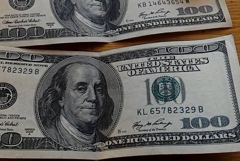 Экс-глава Минфина США заявил о нависающей угрозе над американским долларом