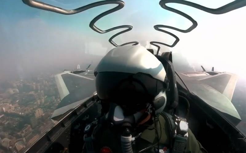 Sohu: «Парное» применение J-20 и стратегического бомбардировщика H-20 выведет ВВС НОАК на новый уровень