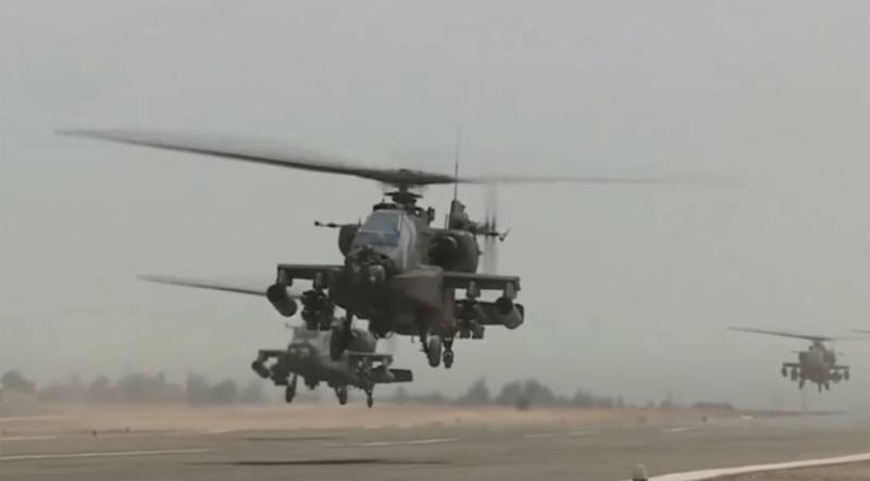 Сообщается о переброске танков «Абрамс» и вертолётов «Апач» армии Египта к ливийской границе