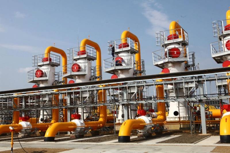 Прокачка российского газа через Польшу возобновлена: названы причины