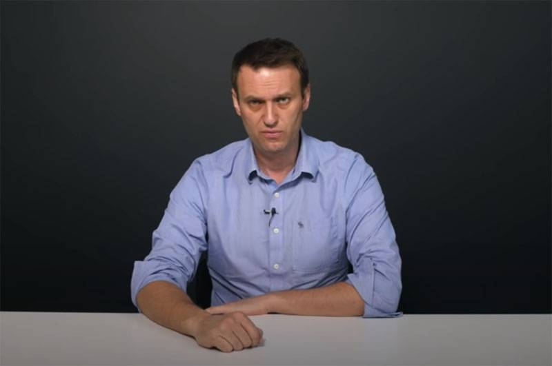 На Навального после его оскорбительного поста с изображением ветерана заявили в прокуратуру